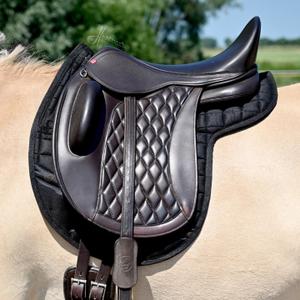 1-0906-6570004-dressage-saddle-pad-edix-saddles-contour-black-one-size